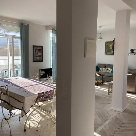 2 Etoiles Lumineux En Centre-ville De Royan, Pres Des Plages Et Marche - Fr-1-539-14 Apartment