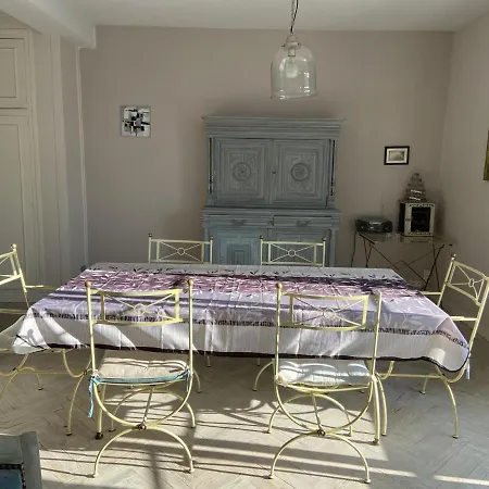 2 Etoiles Lumineux En Centre-ville De Royan, Pres Des Plages Et Marche - Fr-1-539-14 Apartment *