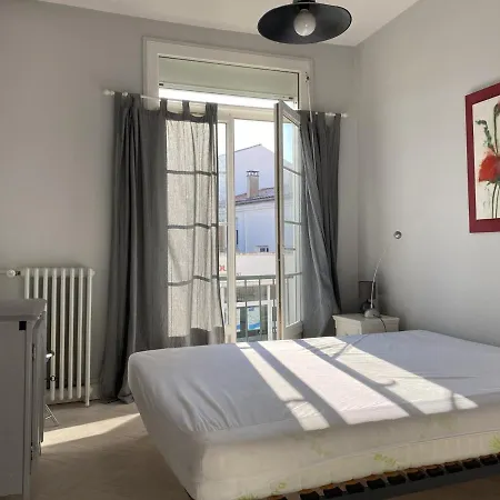2 Etoiles Lumineux En Centre-ville De Royan, Pres Des Plages Et Marche - Fr-1-539-14 *
