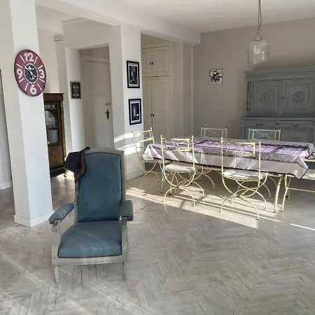 Apartment 2 Etoiles Lumineux En Centre-ville De Royan, Pres Des Plages Et Marche - Fr-1-539-14
