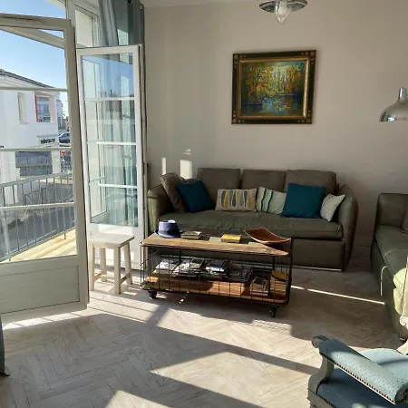 2 Etoiles Lumineux En Centre-ville De Royan, Pres Des Plages Et Marche - Fr-1-539-14 *